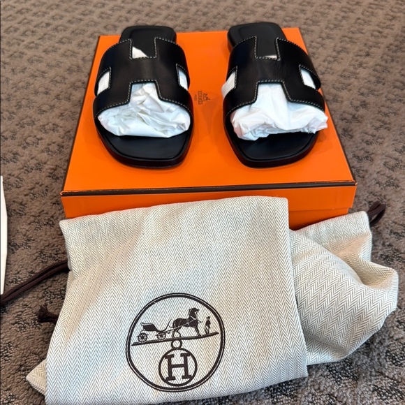 Hermes Oran Sandal Black 37.5 worn 1x 100% authentic - Picture 8 of 8